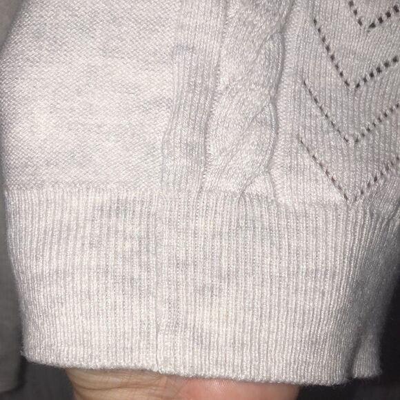 Ann Taylor L Silver Gray Cable Knit Pearled Sweater - Picture 6 of 12